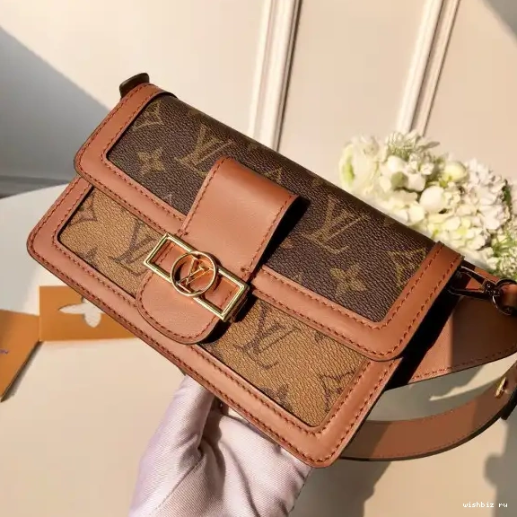 WIS Bag（2019 Show） Belt Spring Louis Vuitton 0704